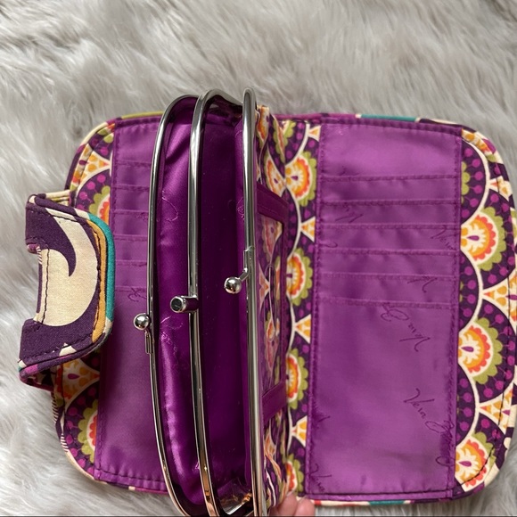 ⛔️SOLD⛔️Vera Bradley Retired Vintage Kiss Lock Wallet - Picture 5 of 8